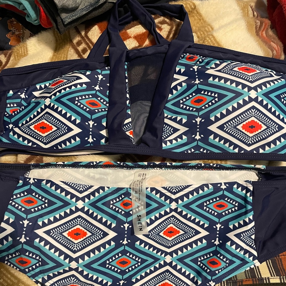 Aztec swim